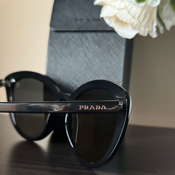 PRADA Sunglasses - Picture 5 of 5
